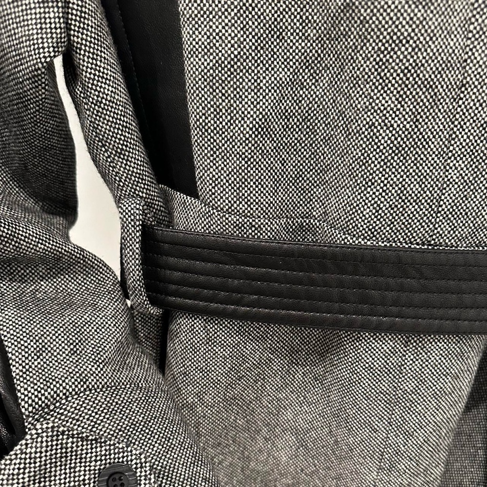 Wool coat - Picture 9 of 9